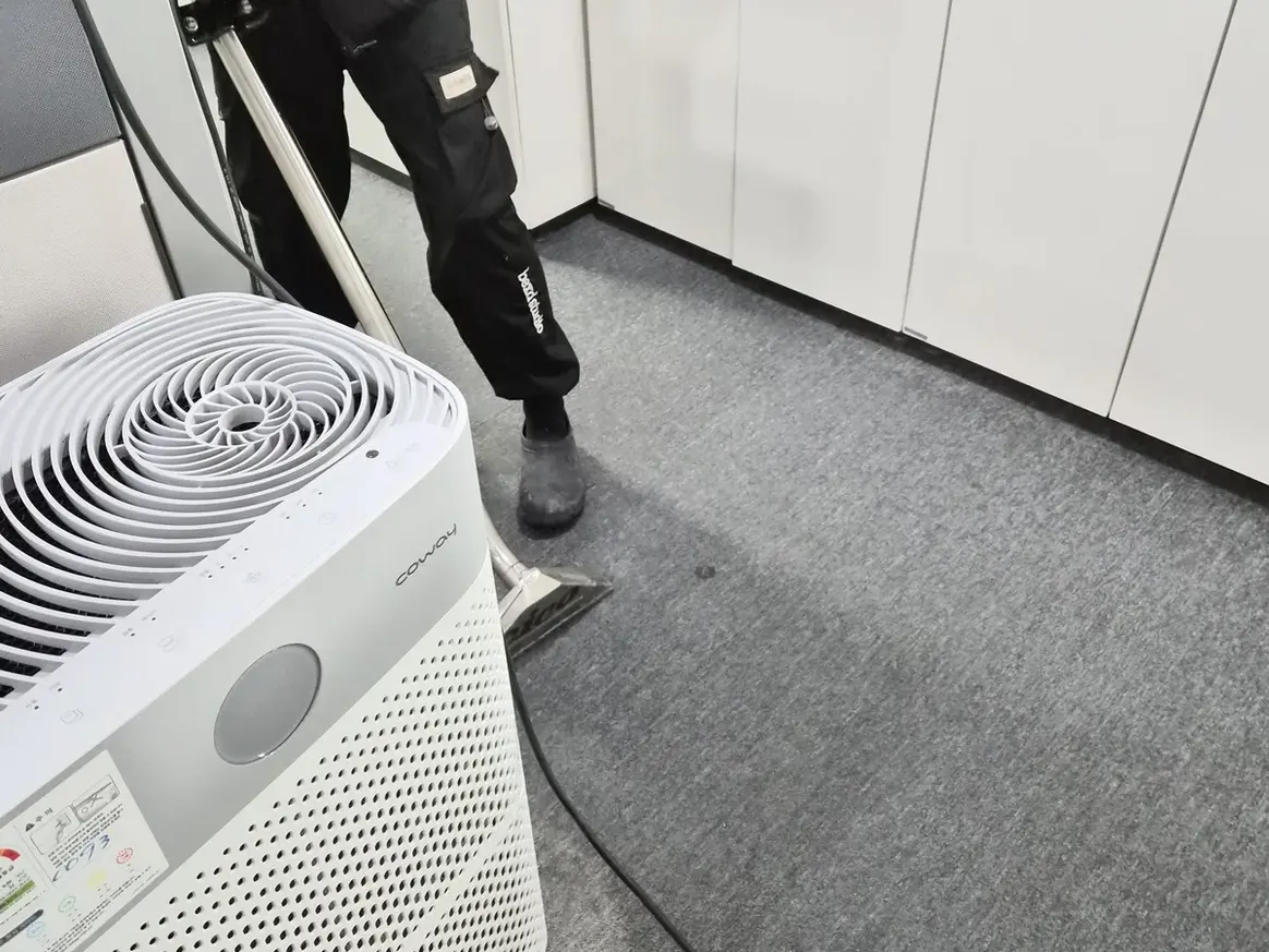 동래구 사직동 사업장 로비·복도 카페트 바닥 위생청소 사례 - 행진크린